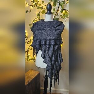 Nine West black silver metallic knit shawl scarf with fringe ruffle